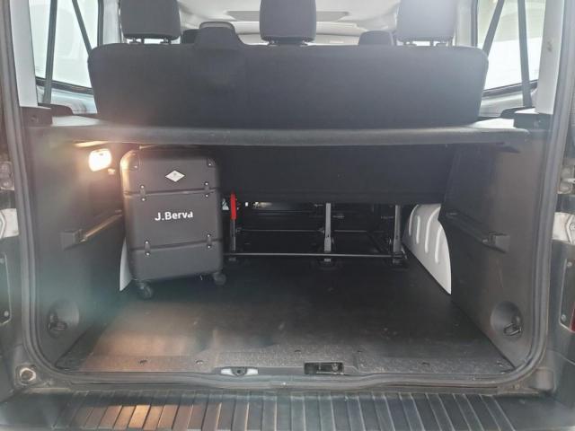 Renault Trafic image 1