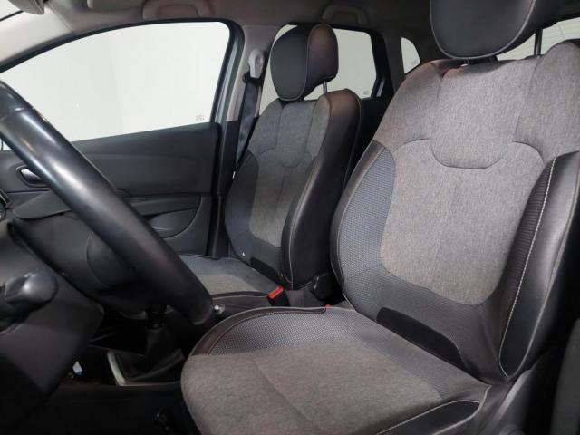 Renault Captur image 9