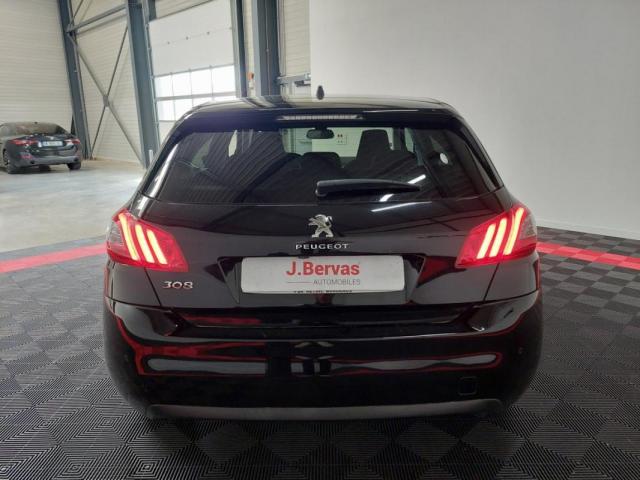Peugeot 308 image 8