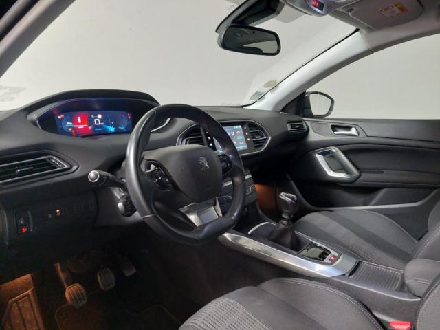 Peugeot 308 image 9