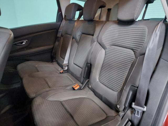 Renault Grand Scénic image 2