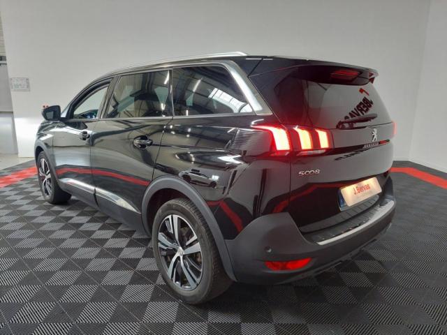 Peugeot 5008 image 9