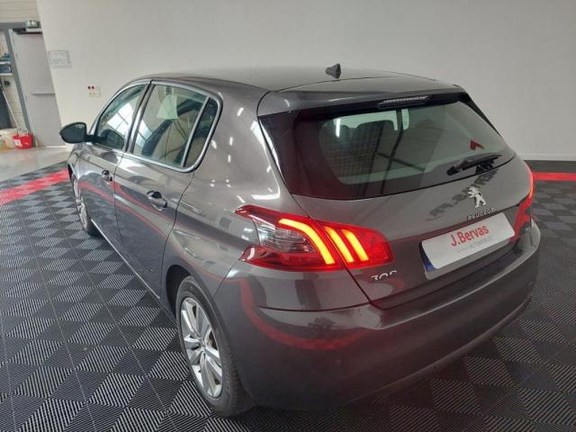 Peugeot 308 image 8