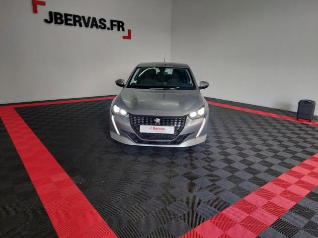 Peugeot 208 image 8