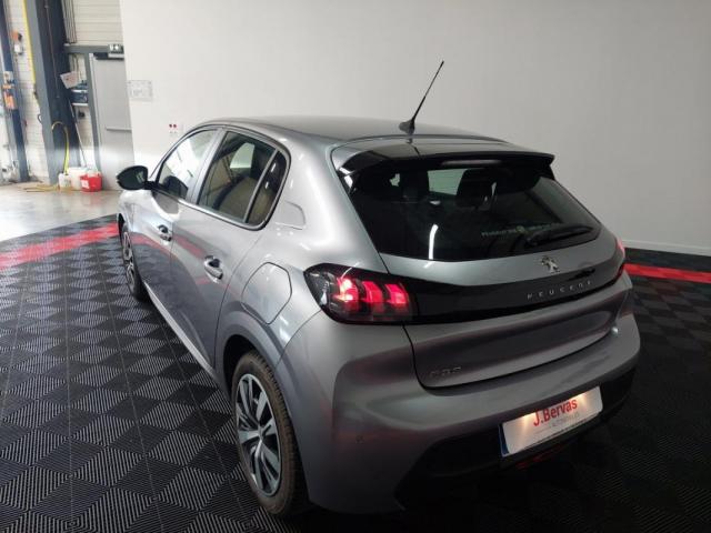 Peugeot 208 image 1