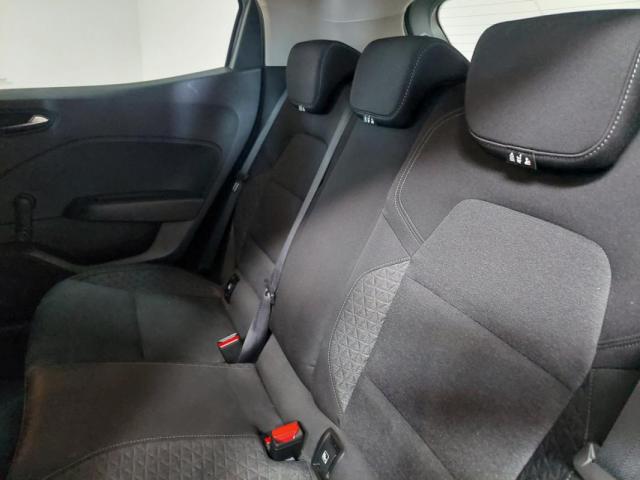 Renault Clio image 2