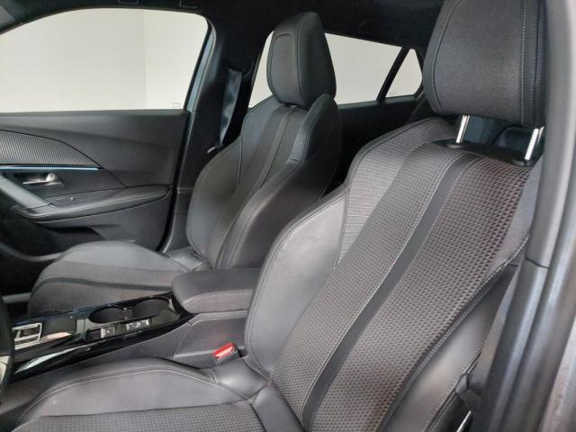 Peugeot 2008 image 1