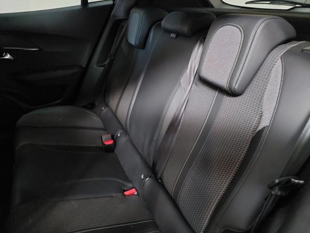Peugeot 2008 image 9