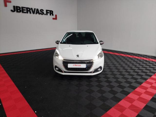 Peugeot 208 image 2