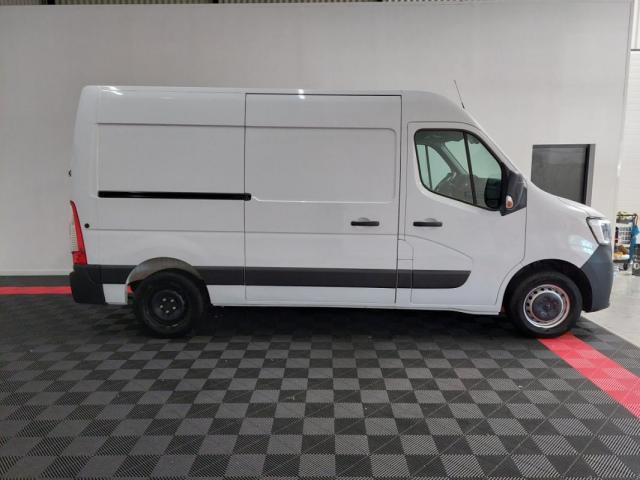 Renault Master image 2