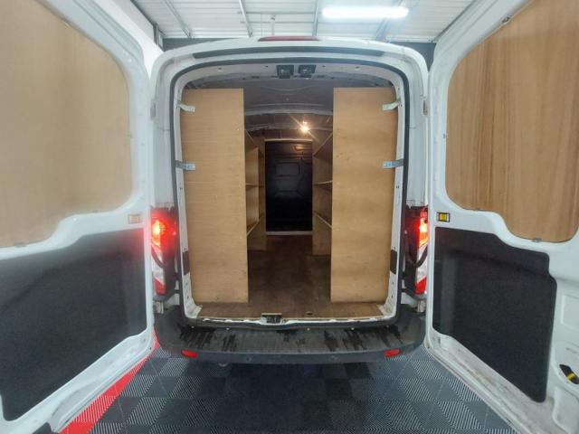 Ford Transit image 6