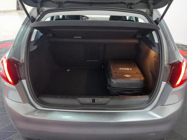 Peugeot 308 image 8