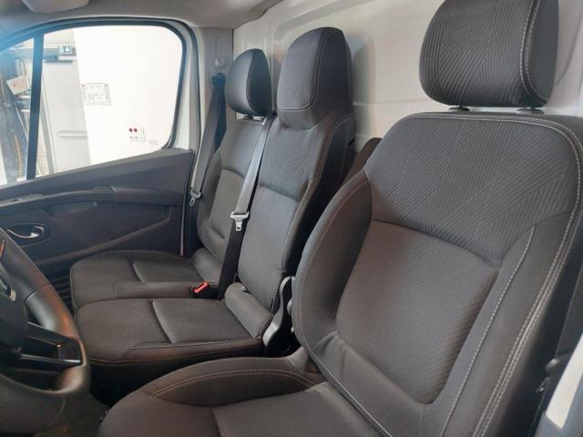 Renault Trafic image 1