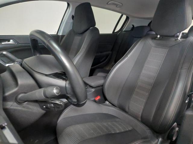 Peugeot 308 image 8