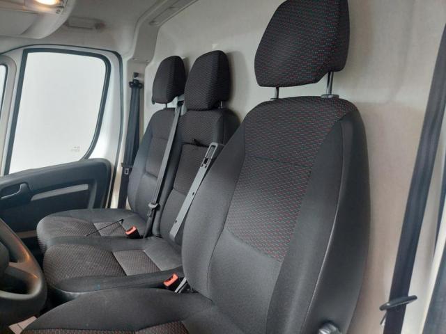 Peugeot Boxer image 9