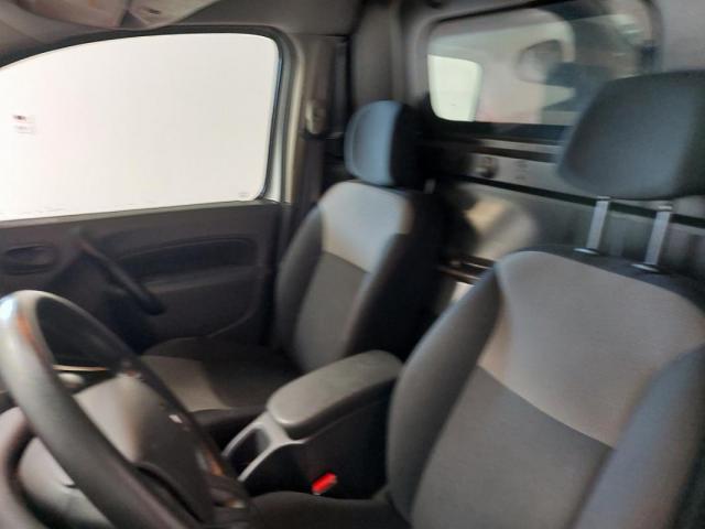 Renault Kangoo Express image 4