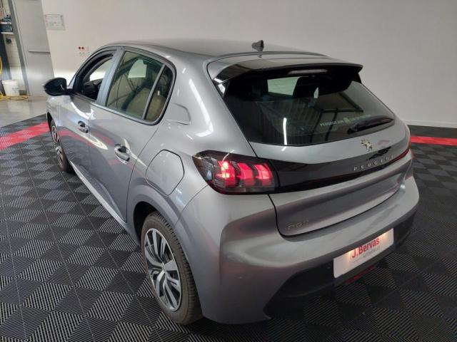 Peugeot 208 image 7