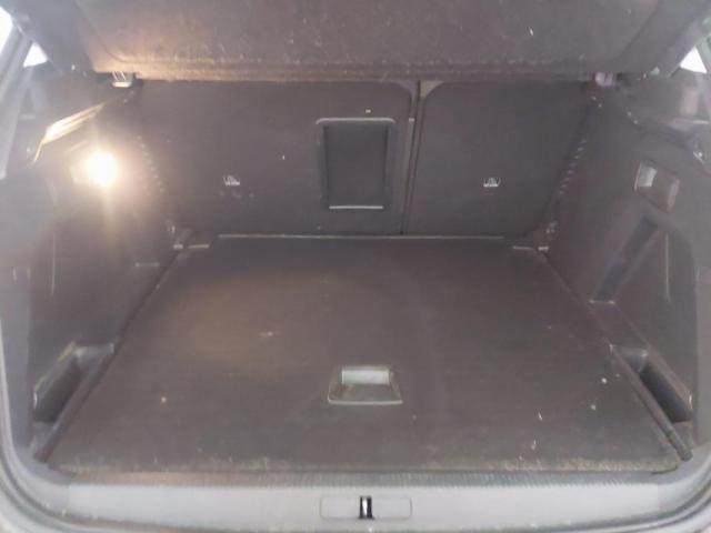 Peugeot 3008 image 2