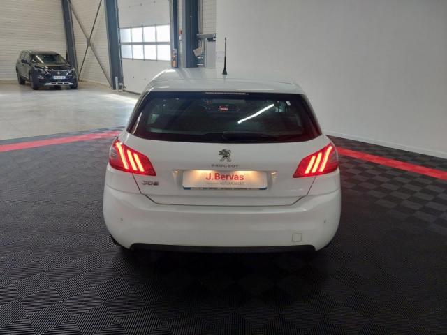 Peugeot 308 image 9