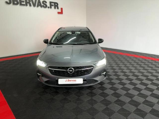 Opel Insignia Sports Tourer image 2