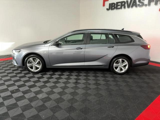 Opel Insignia Sports Tourer image 1