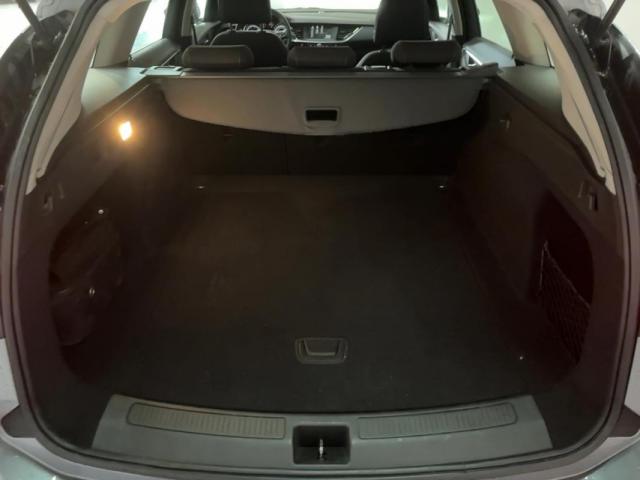 Opel Insignia Sports Tourer image 7