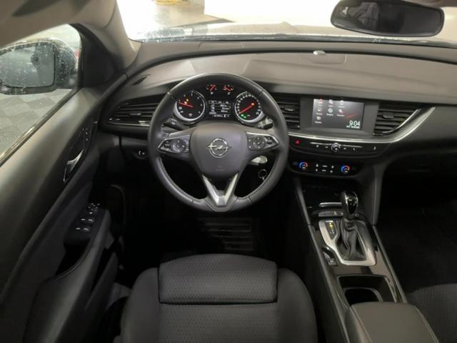 Opel Insignia Sports Tourer image 9