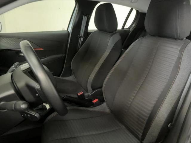 Peugeot 208 image 5