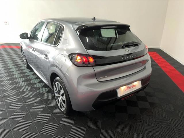 Peugeot 208 image 7