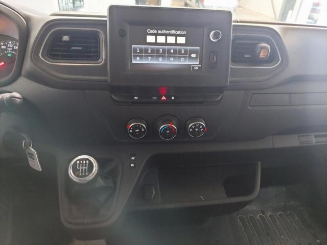 Renault Master image 7