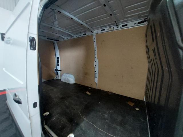 Renault Master image 4