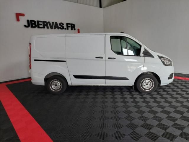 Ford Transit image 8