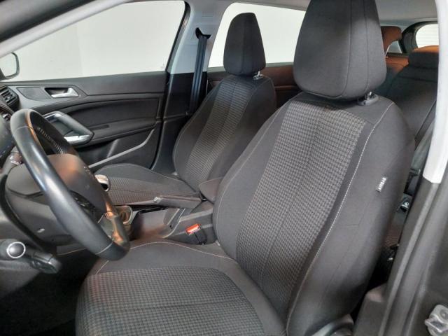 Peugeot 308 image 8
