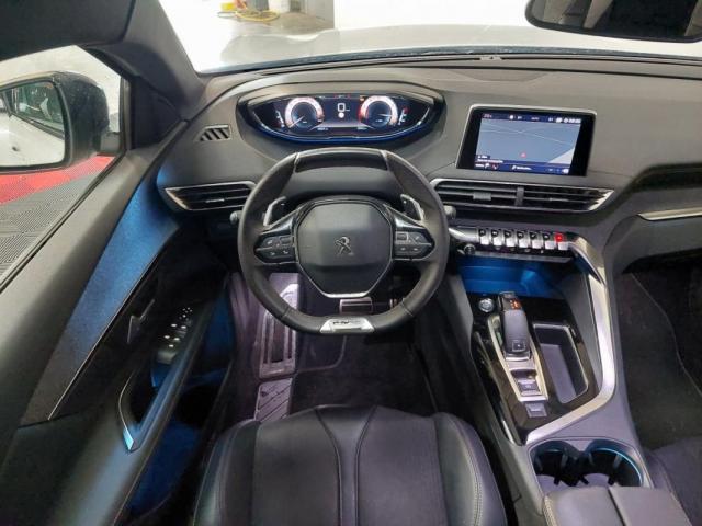 Peugeot 3008 image 2