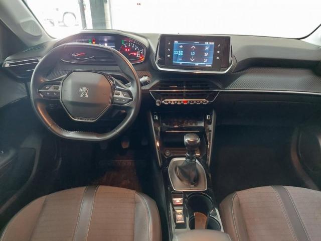 Peugeot 208 image 5