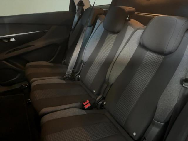 Peugeot 5008 image 5