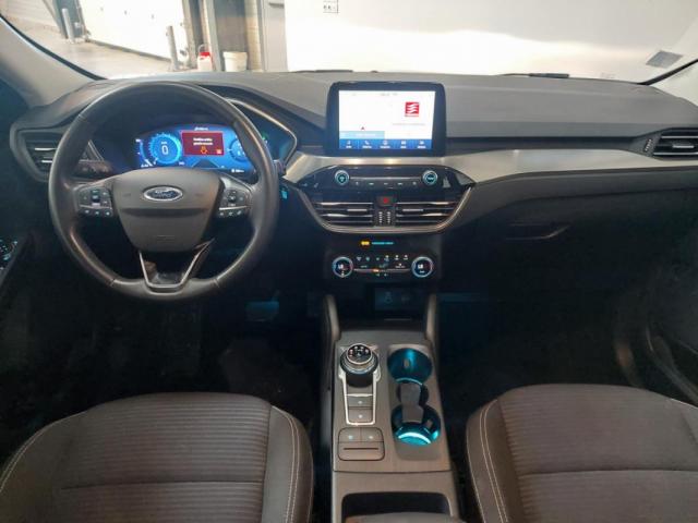 Ford Kuga image 4