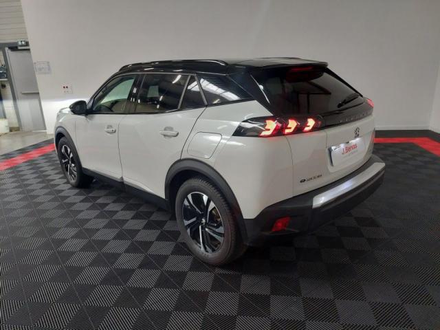 Peugeot 2008 image 8