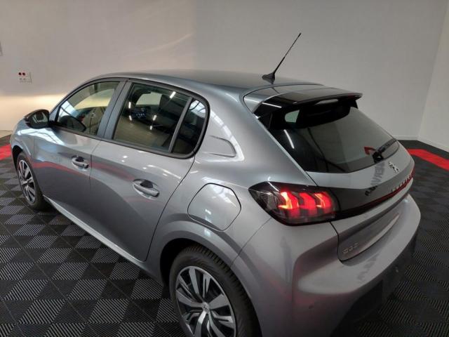 Peugeot 208 image 6
