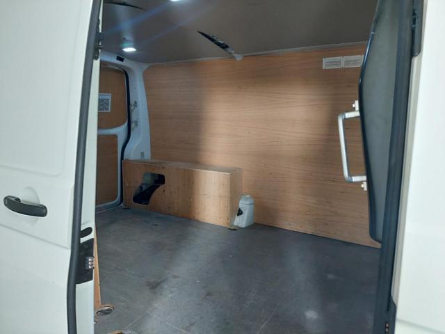 Volkswagen Transporter image 5