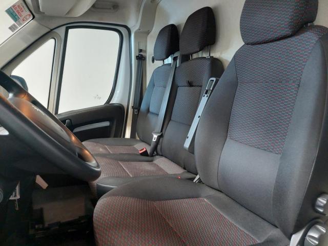 Peugeot Boxer image 1