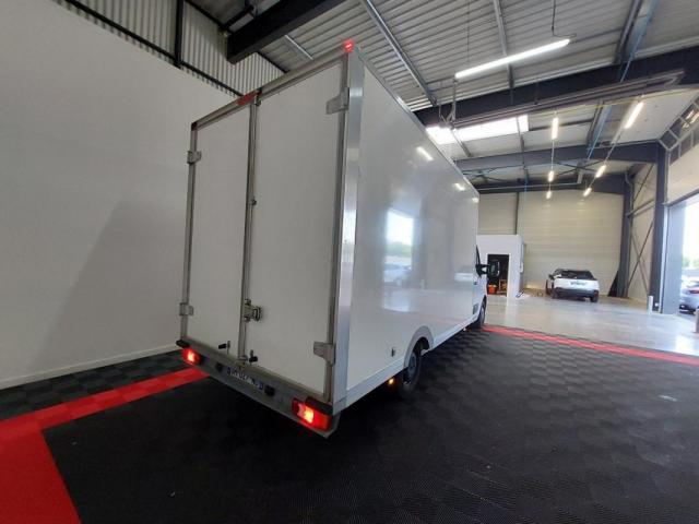 Renault Master image 8