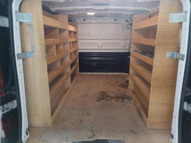 Renault Trafic image 2