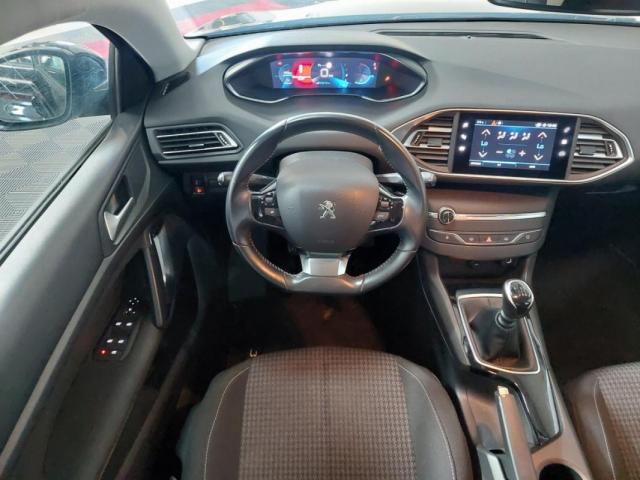 Peugeot 308 image 3
