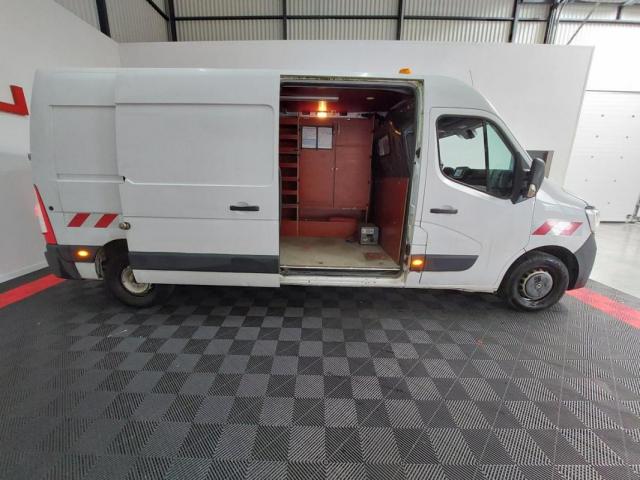 Renault Master image 9