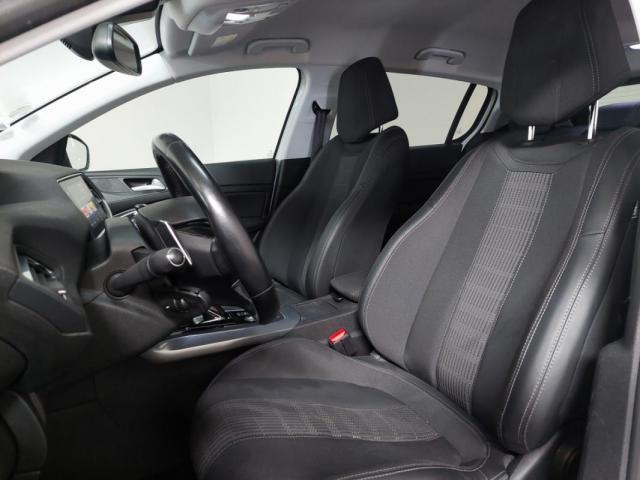 Peugeot 308 image 9