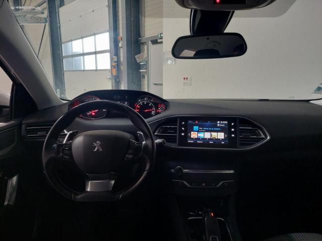 Peugeot 308 image 2