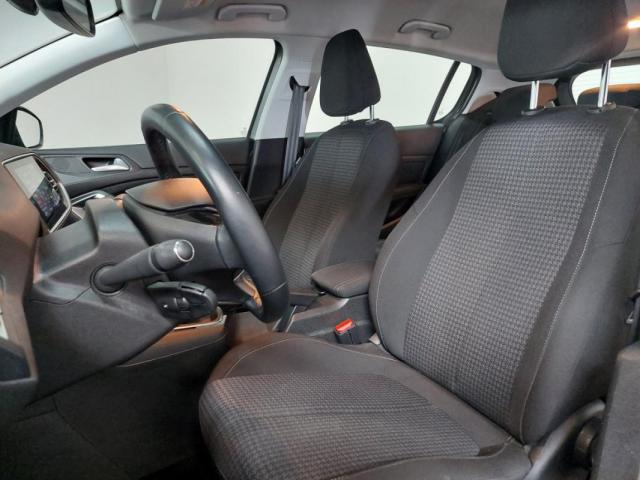 Peugeot 308 image 8