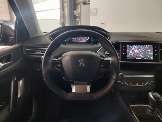 Peugeot 308 image 1