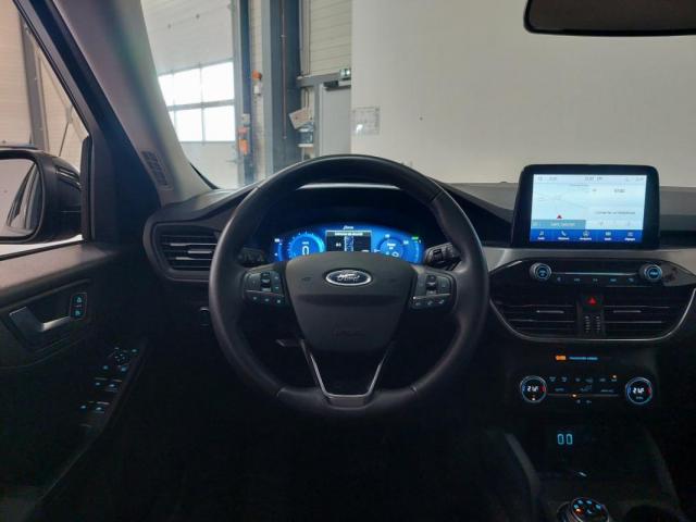 Ford Kuga image 6